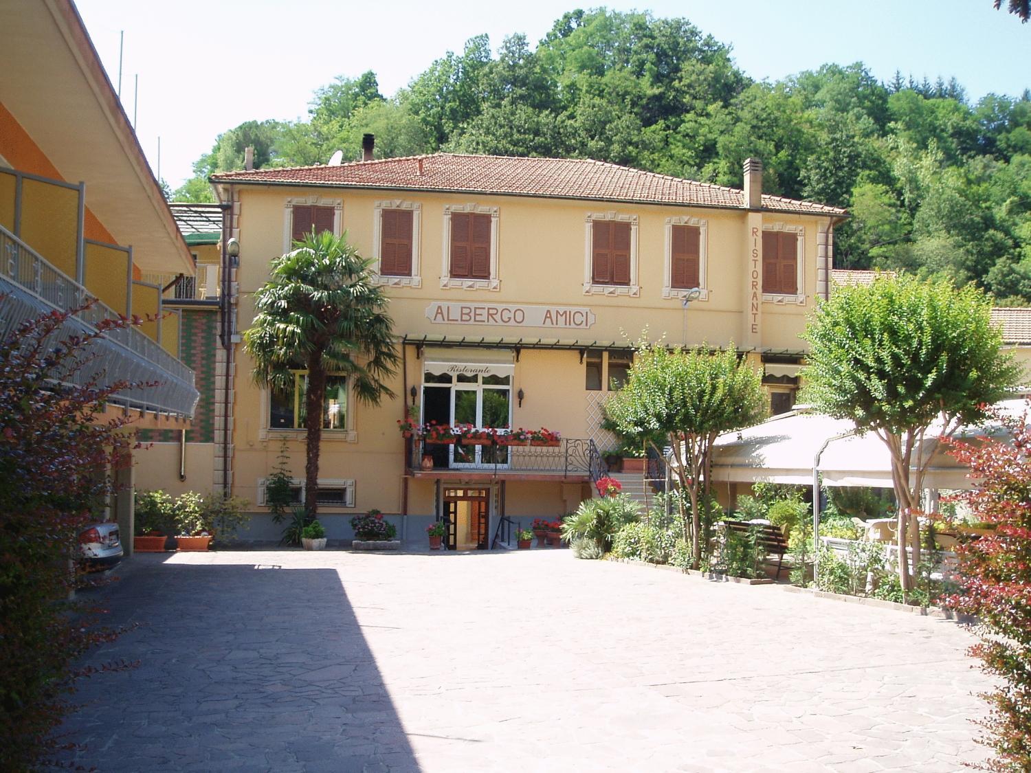 Albergo Amici วาเรเซลิกูเร ภายนอก รูปภาพ